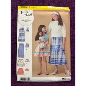 Simplicity 8961 pattern girls 18in doll Aline skirt straight skirt size 3-6